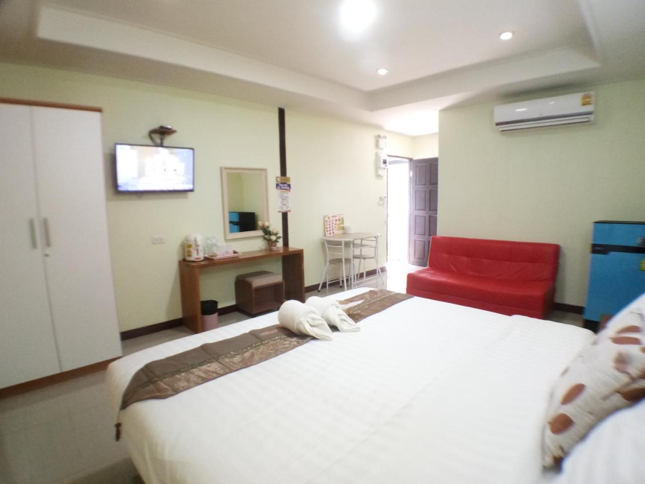 Hi Tech Resort Kabin Buri Room photo
