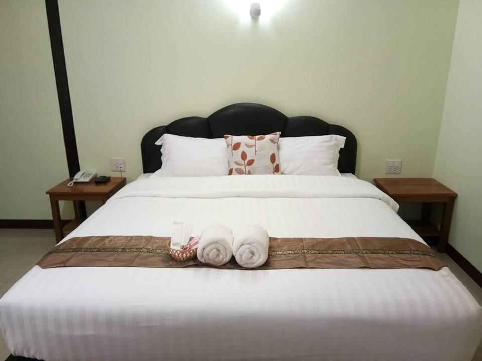 Hi Tech Resort Kabin Buri Exterior photo